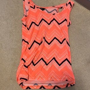 orange tank top